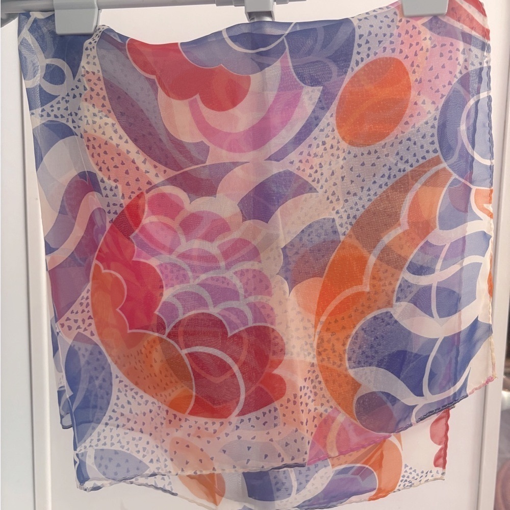 Vintage Abstract Sheer Mod Scarfβ Perfect for Halloween - Picture 5 of 7